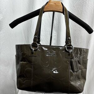 Coach Olive Taupe Patent Leather Signature Tote Bag – Style F17728
